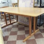 724 5498 DINING TABLE